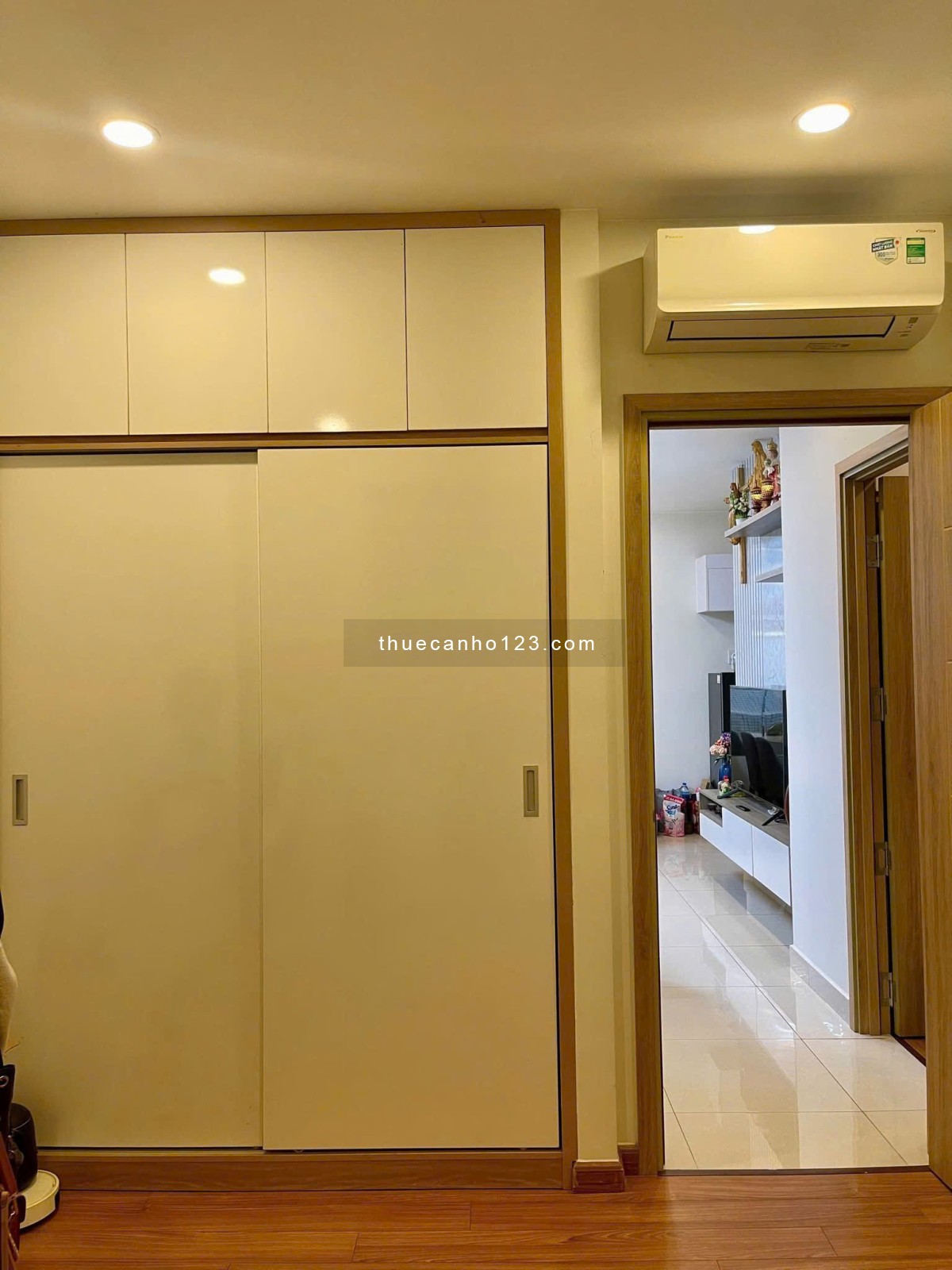 Chung cư 312 Lạc Long Quân căn 93m2, 3p ngủ, Nội thất, 14tr/tháng - Ảnh 3