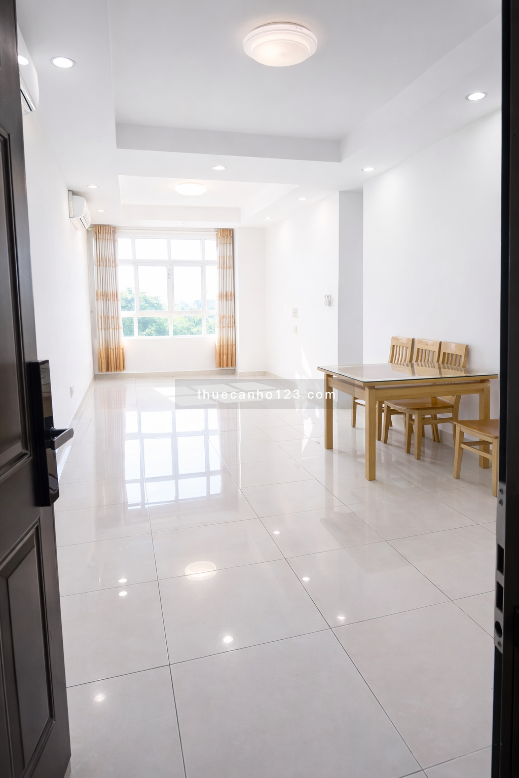 Cho thuê căn hộ 3pn cộng hòa plaza 100m nội thất nhiều 0932834569 - Ảnh 1