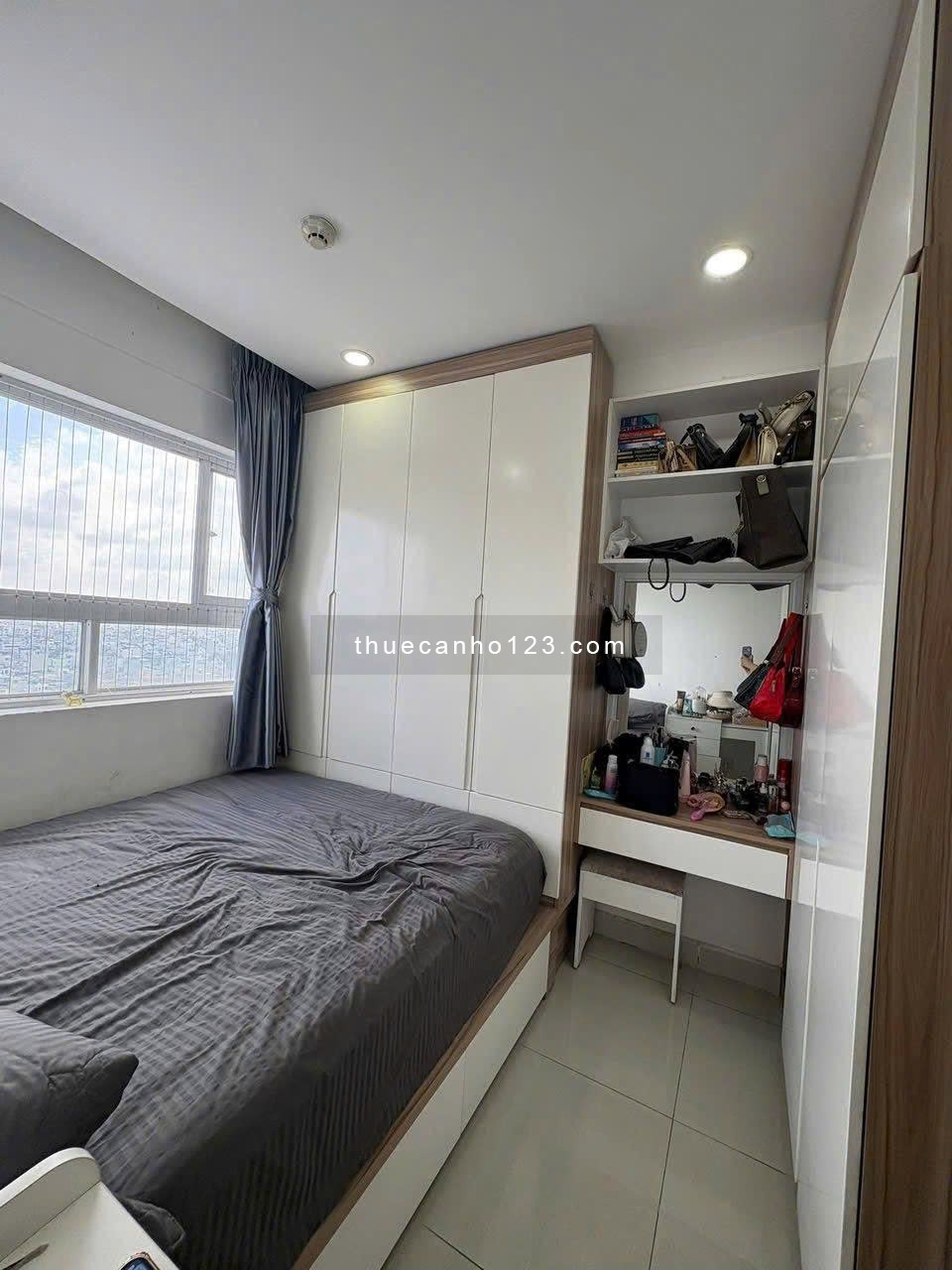 Căn hộ Oriental Plaza, Âu Cơ, Tân Phú: 12tr/th, 2p ngủ, 78m2, NT, Nhà mới - Ảnh 12