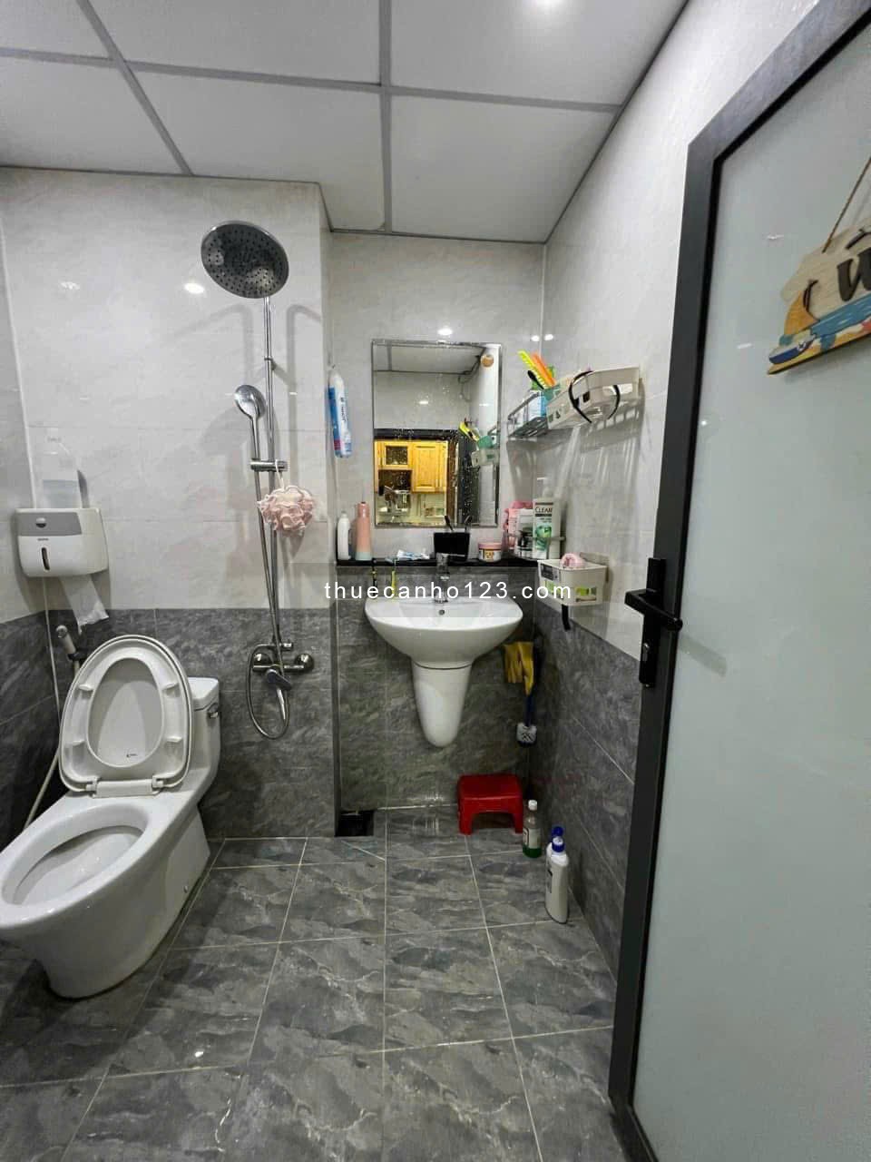 77m2, Căn góc, 2PN, 2WC, C/c Hoa Sen, Lạc Long Quân giá 10tr5/th. - Ảnh 1