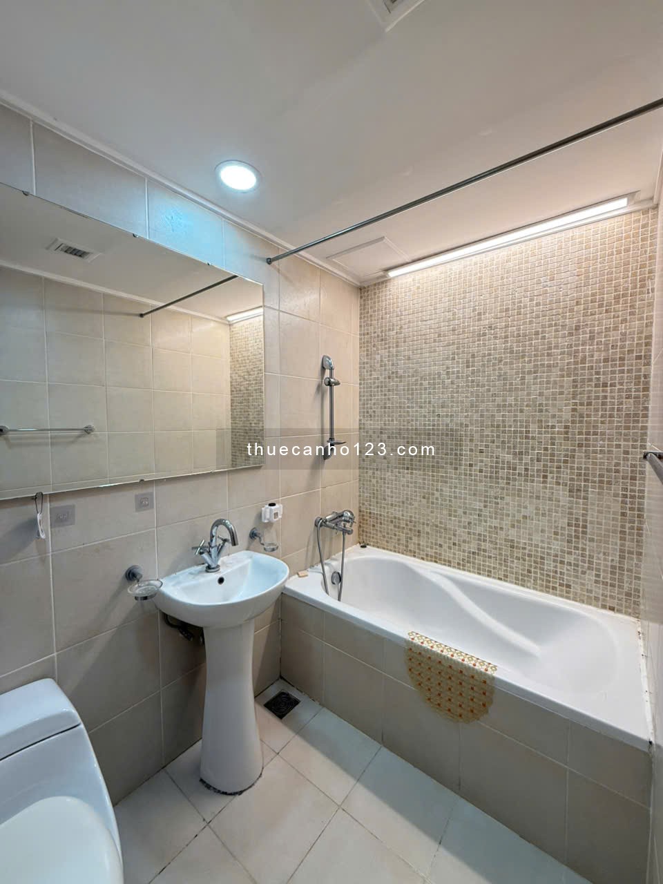 Cho thuê căn 2pn 2wc The Manor - 100m2 - nhà đẹp - giá tốt - Ảnh 8