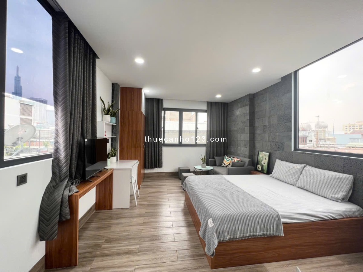 Cho thuê căn hộ cửa sổ lớn hiện đại gần Hàng Xanh, đường Điện Biên Phủ, quận Bình Thạnh - Ảnh 1