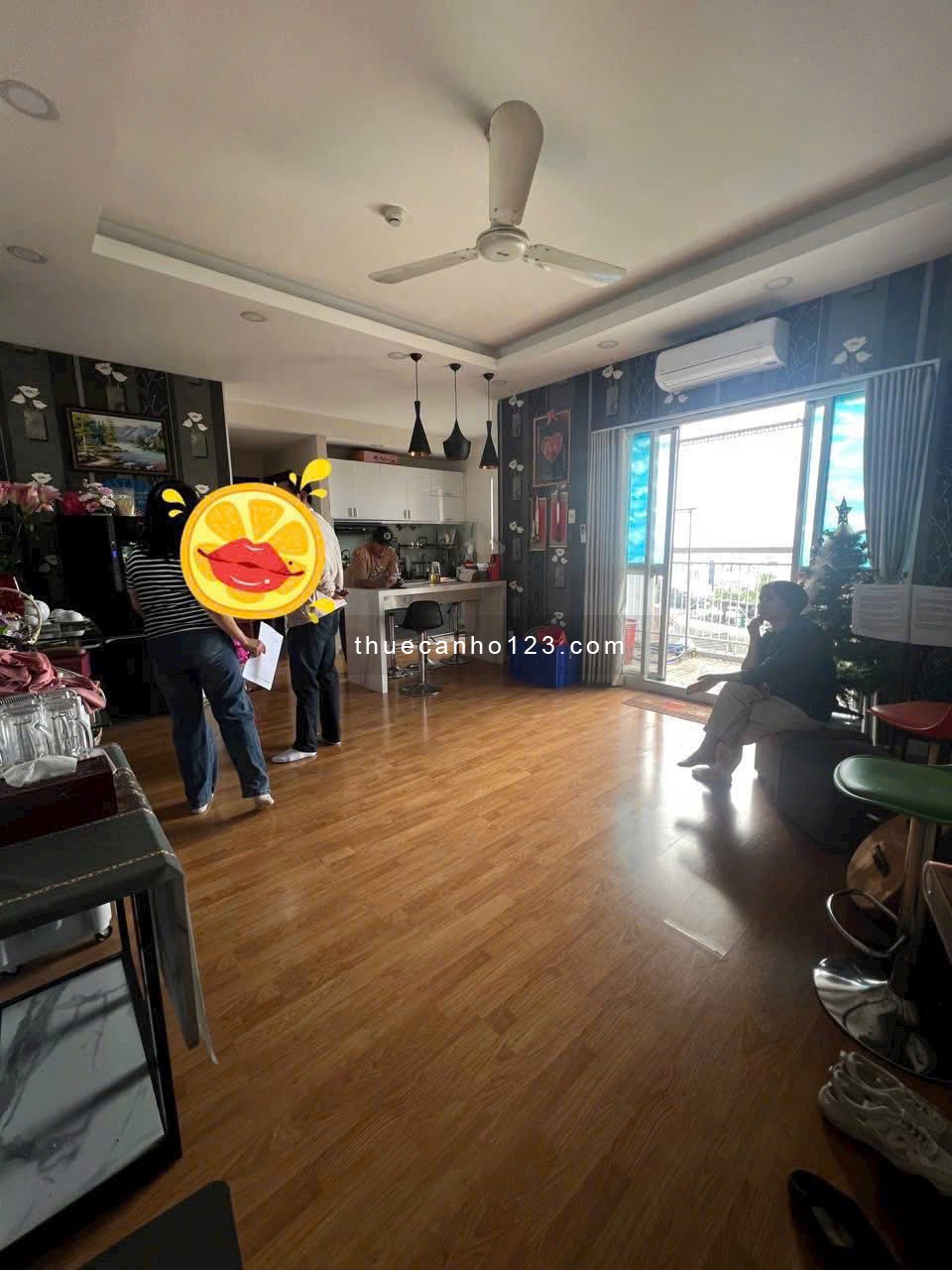 Chung cư 590 CMT8, P.9, Q3: 85m2, 2p ngủ, ban công, 11tr/th - Ảnh 1