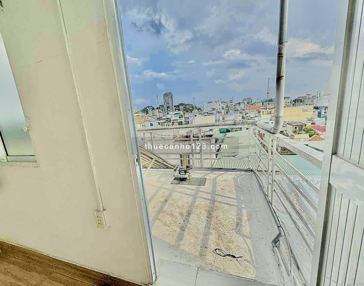 Cho Thuê Phòng Quận 1 Giá Rẻ có 2 Cửa Sổ, Ban Công thoáng mát gần chợ Tân Định - Ảnh 3