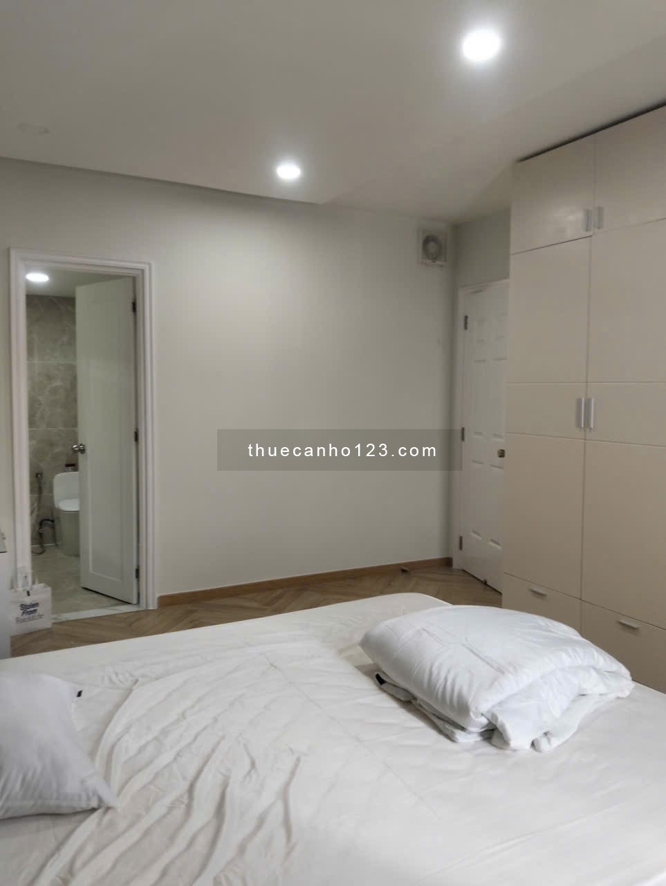 Cho thuê căn hộ 3p ngủ C/c Phúc Yên giá 11tr/th. có nội thất - Ảnh 1