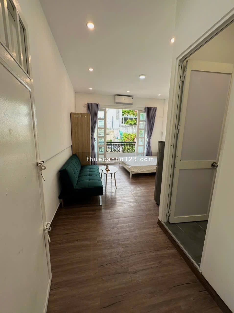 Căn studio cực đẹp full nội thất mới 99%, ngay cv gia định, cv lê văn tám - Ảnh 1