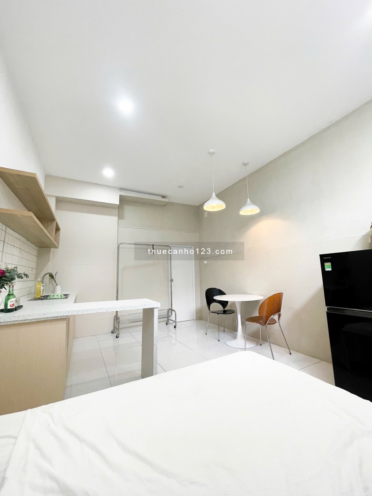 Căn Hộ Full Nội Thất Ban Công Giả Trung Tâm Quận 10 Gần Đại Học Bách Khoa Giáp Quận 1 Quận 3 - Ảnh 2