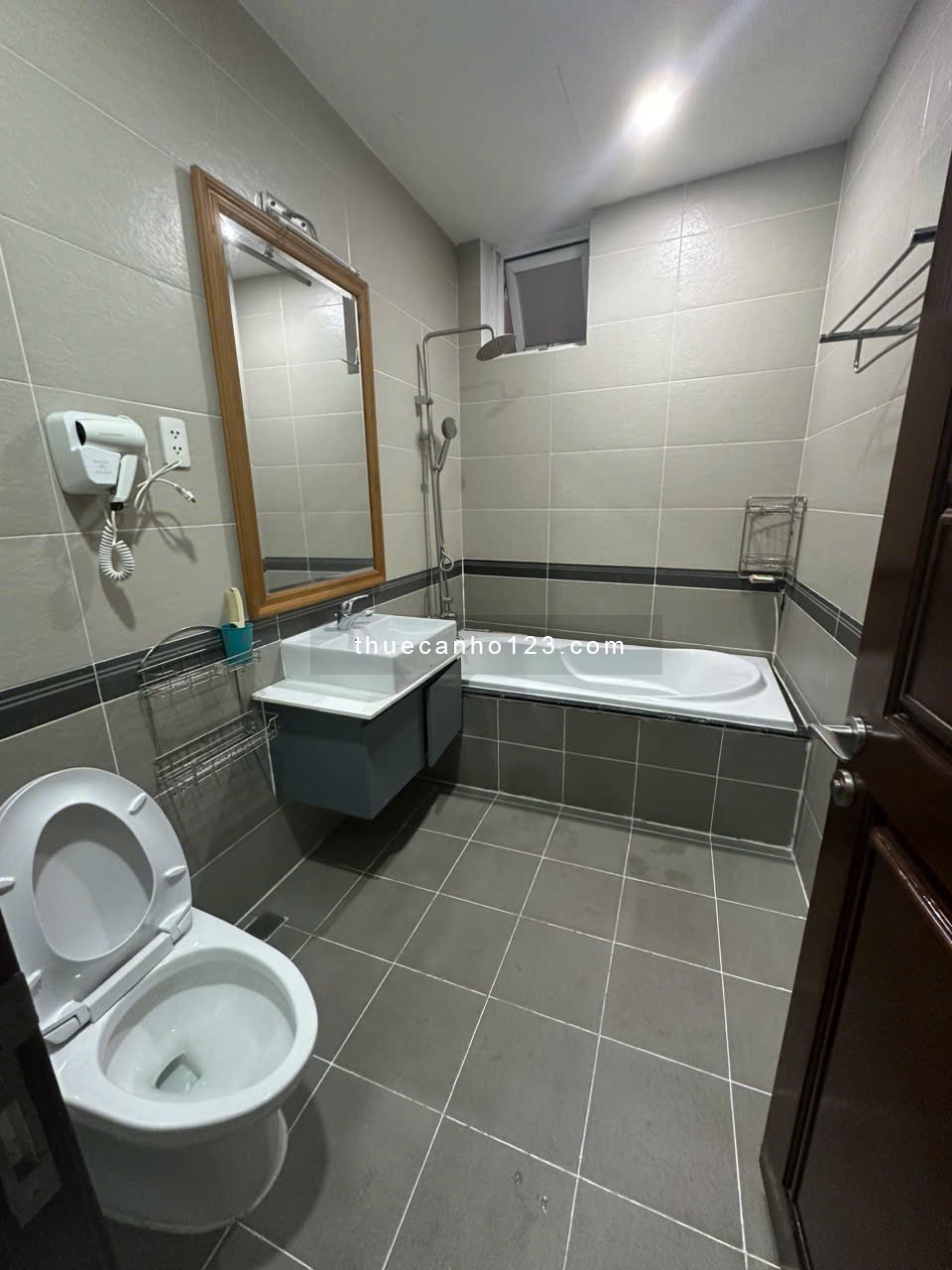 Cho thuê căn hộ Him Lam Riverside quận 7, 145m, 3pn, 3wc, full nội thất, giá 26 triệu, LH: Thanh - Ảnh 7