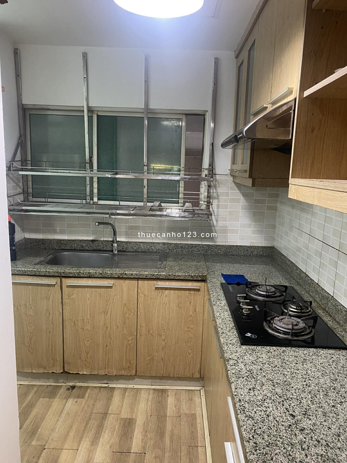 Cần cho thuê Căn hộ Tản Đà court Quận 5, Dt : 80 m2, 2PN, Giá : 12.5 tr/th, - Ảnh 3