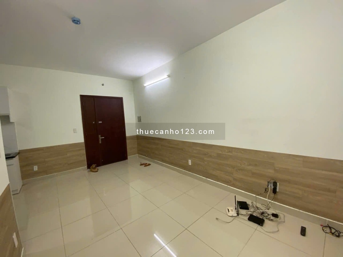 Căn 2p ngủ, không nội thất- C/c Topaz Garden giá 9tr/th - Ảnh 2