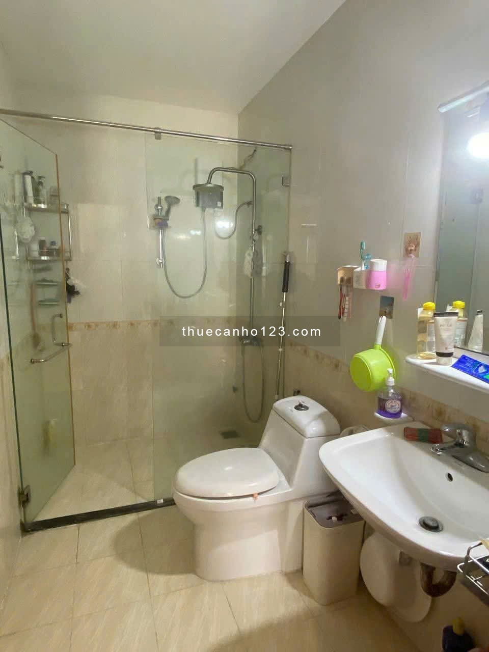 C/c Huỳnh Văn Bánh căn 90m2, 2p ngủ, giá 11tr/th - Ảnh 1