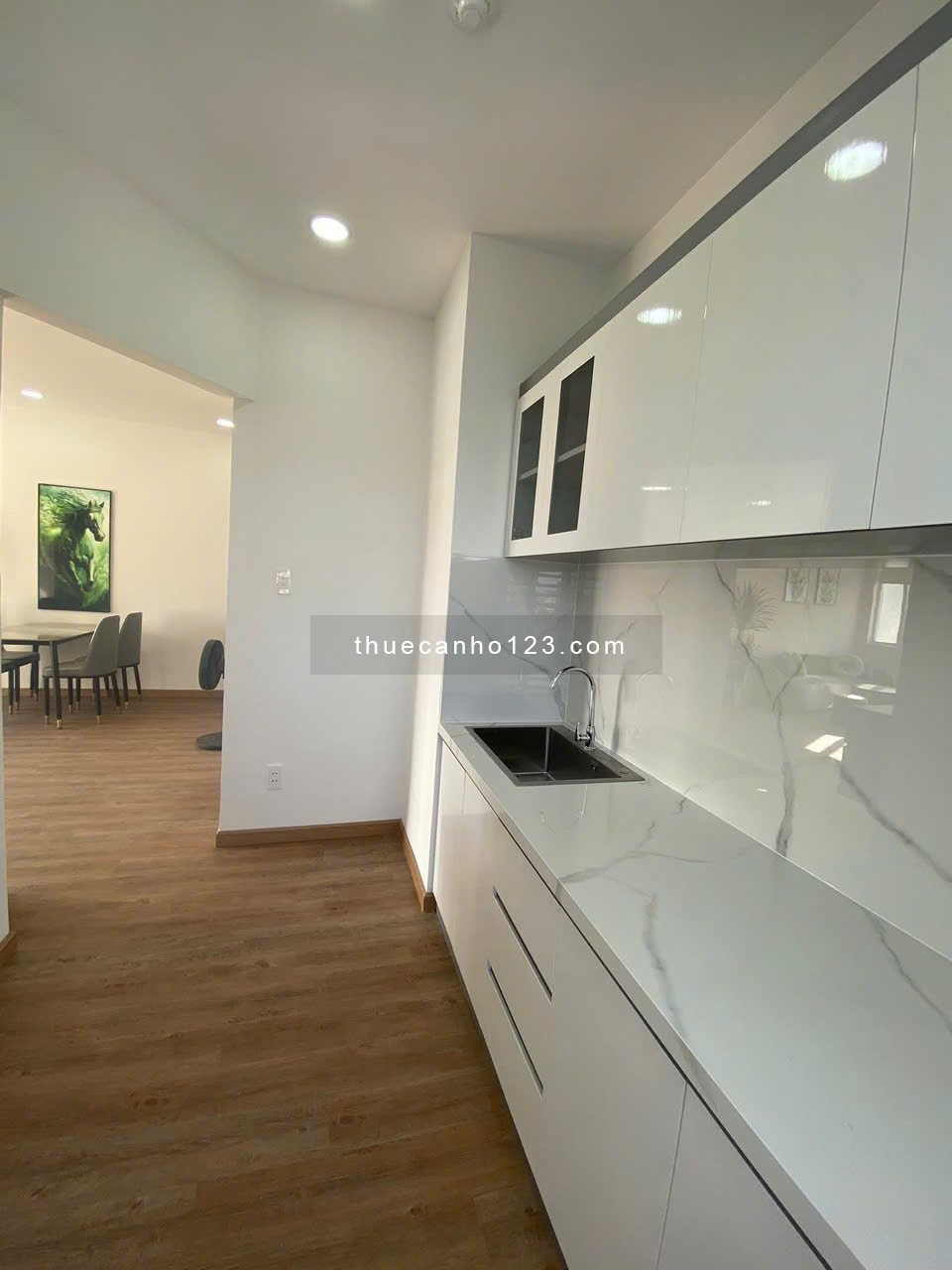CCCC Mỹ Vinh, Nguyễn Thị Minh Khai, Q3: 85m2, 2p ngủ, nhà mới, 15triệu - Ảnh 3