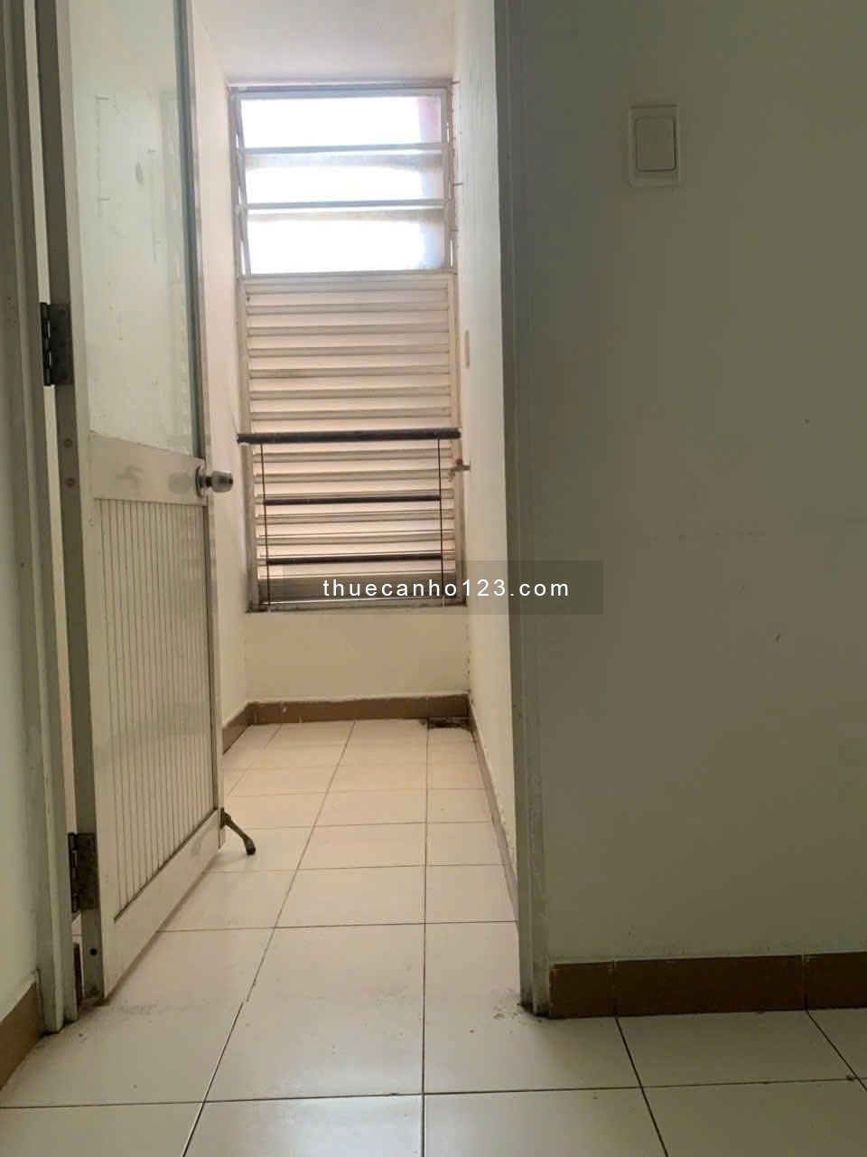 Chung cư Trường Sa, Quận 3: 10,5triệu, 85m2, 2p ngủ, máy lạnh, ban công - Ảnh 5