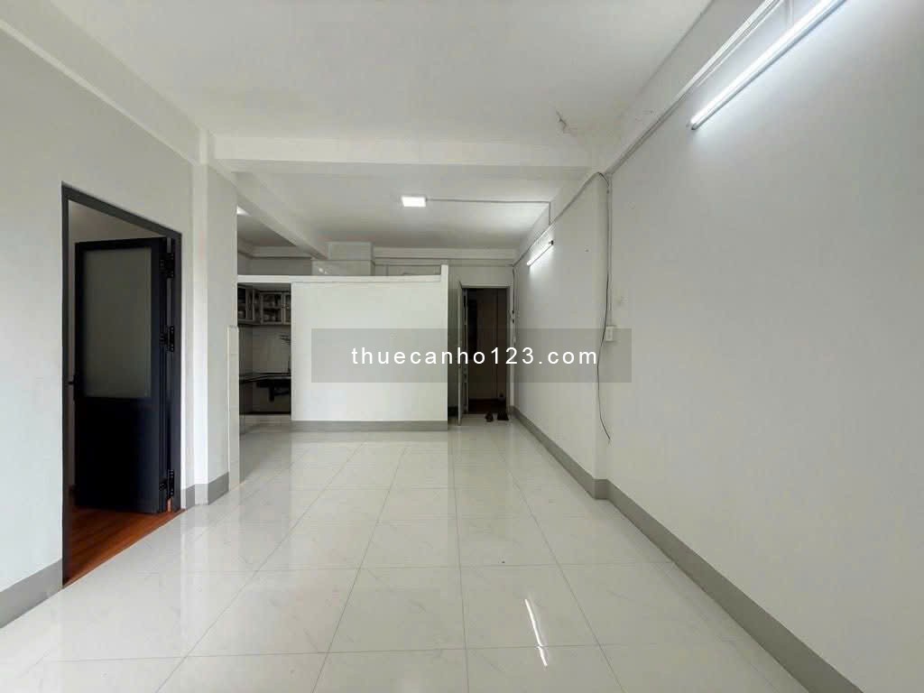 Chung cư Lê Văn Sỹ, Tân Bình: 87m2, 2p ngủ, máy lạnh, 10,5tr/th - Ảnh 1