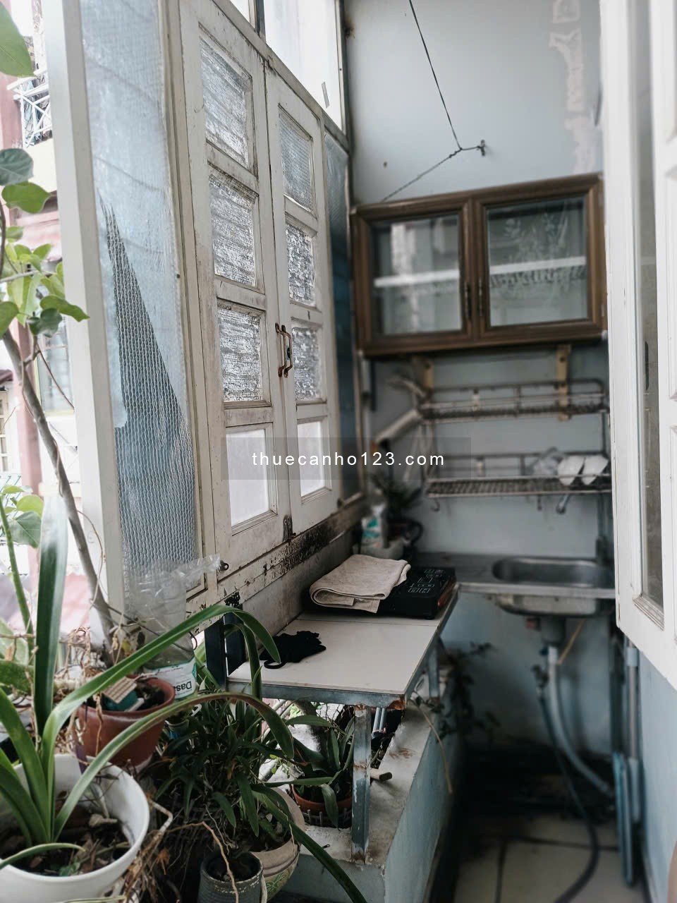 2 CỬA SỔ THOÁNG, BAN CÔNG, TÁCH BẾP, WC RIÊNG - Hẻm 48 Hồ Biểu Chánh, Phú Nhuận - Ảnh 4