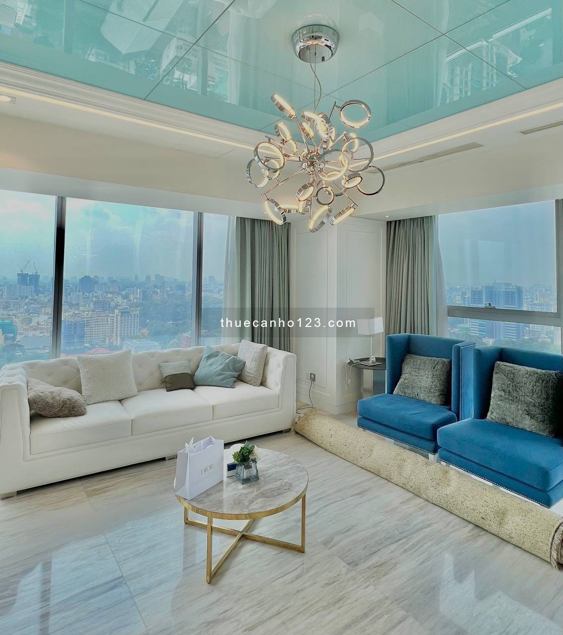 English below_Cho thuê căn hộ Vincom Đồng Khởi TT Quận 1 - 2PN (167m2) chỉ 118trtr/tháng. - Ảnh 3