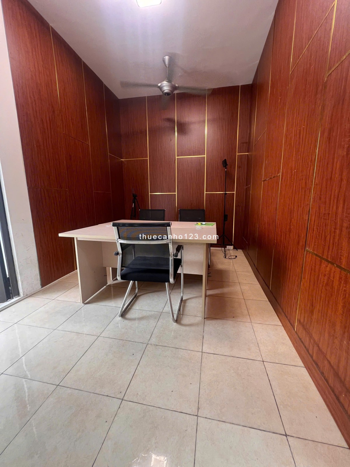 Chính chủ cho thuê căn hộ 137 Nguyễn Ngọc Vũ, Yên Hòa, 3PN, ở hoặc làm văn phòng, 90m2, 12tr/tháng - Ảnh 13