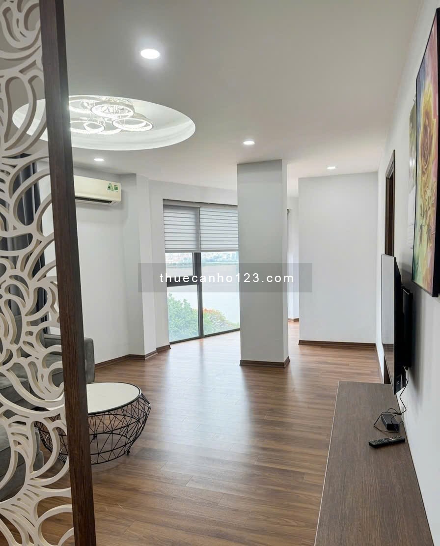 VIEW TRỰC DIỆN HỒ TÂY TỪ PHÒNG NGỦ – CHO THUÊ CĂN HỘ 2PN RỘNG 110m² - Ảnh 4