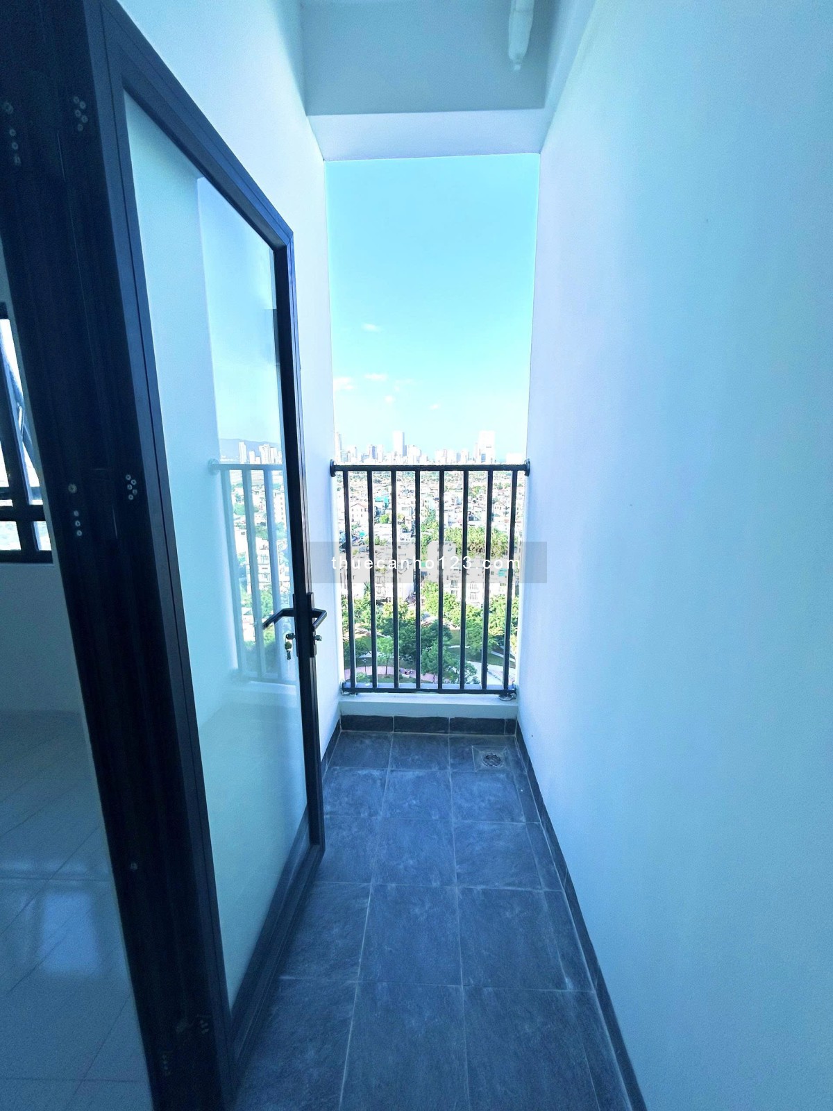 Cho thuê chung cư 2PN, 2WC, thoáng mát cả ngày, view công viên tp + biển, giá chỉ 6.5tr - Ảnh 3