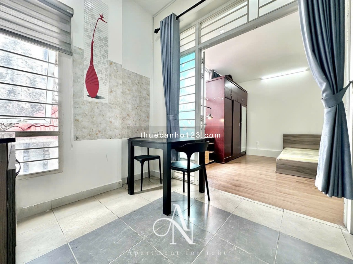 Căn hộ mini rộng rãi ngay Cô Bắc, Phú Nhuận - Cửa sổ lớn thoáng mát, ở 2-3 người thoải mái - Ảnh 1