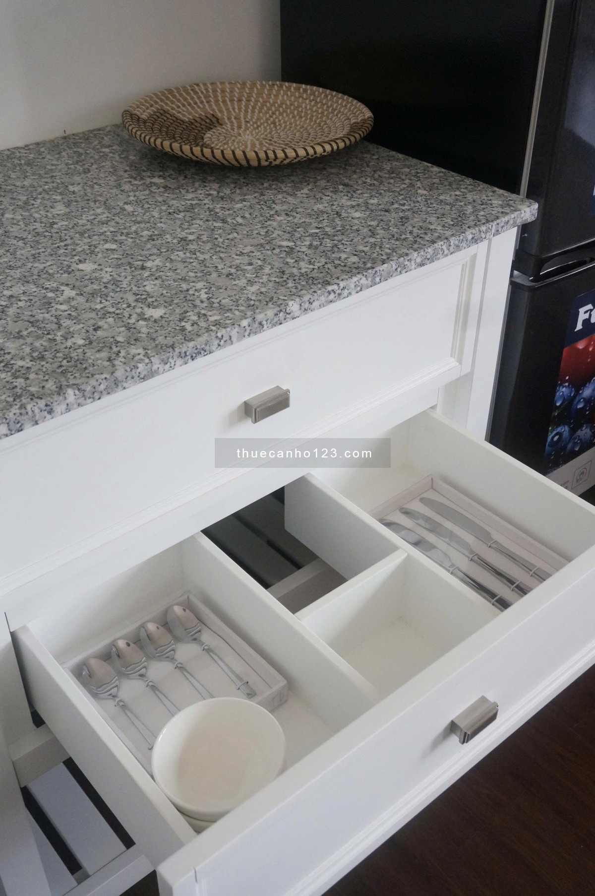 CHO THUÊ PHÒNG FULL NỘI THẤT 2 PHÒNG CÓ BAN CÔNG – NGAY TRUNG TÂM QUẬN 3 - Ảnh 4