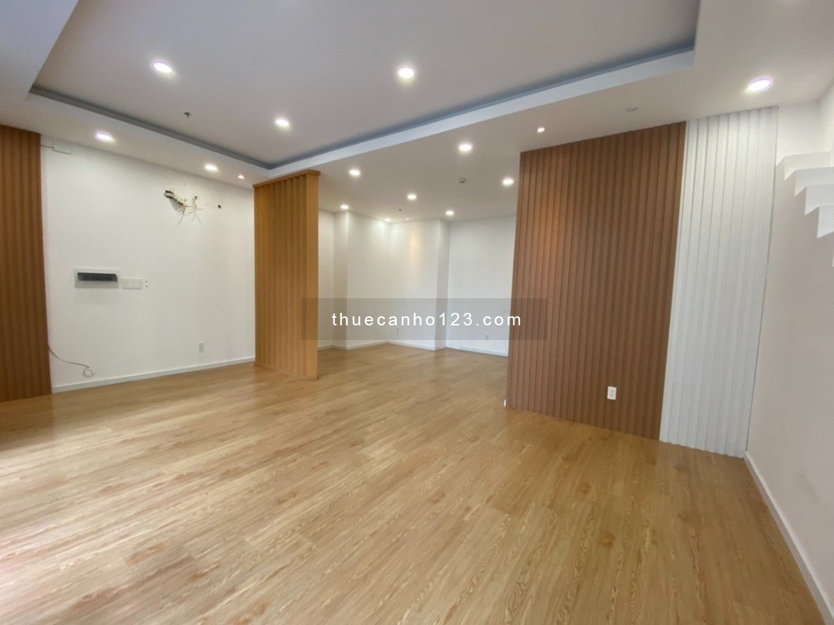 Thuê SHOPHOUSE căn hộ Q7 Boulevard, 216 m2, 2 tầng, 20 triệu, Nguyễn Lương Bằng, Quận 7 - Ảnh 1