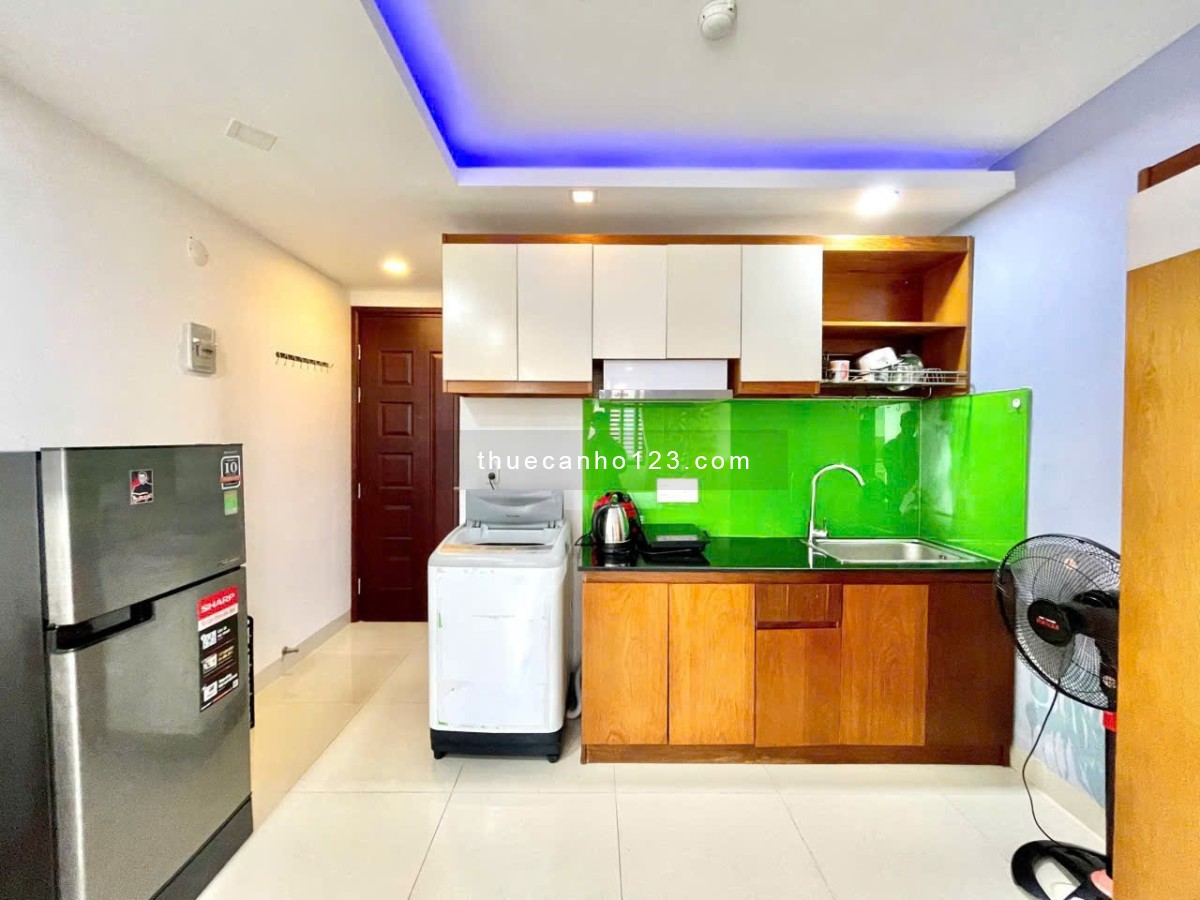 Cho thuê studio gần biển ngay trung tâm Nha Trang có ban công gần chợ Xóm Mới - Ảnh 1