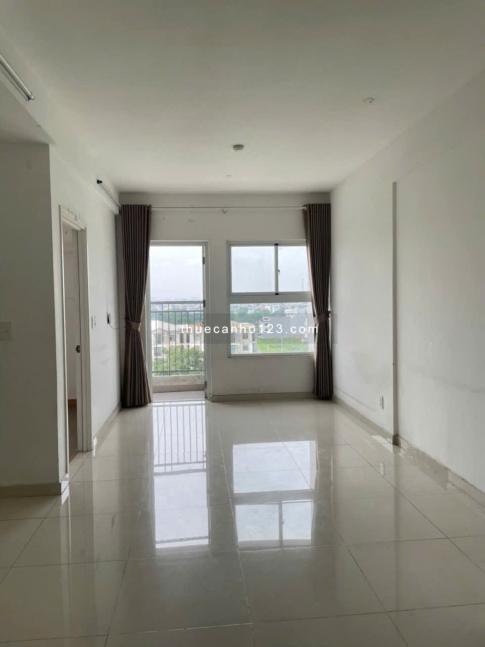 Chung cư Phú Thọ, Nguyễn Thị Nhỏ, Q11: 2p ngủ, NTCB, 72m2, 10tr/th - Ảnh 1