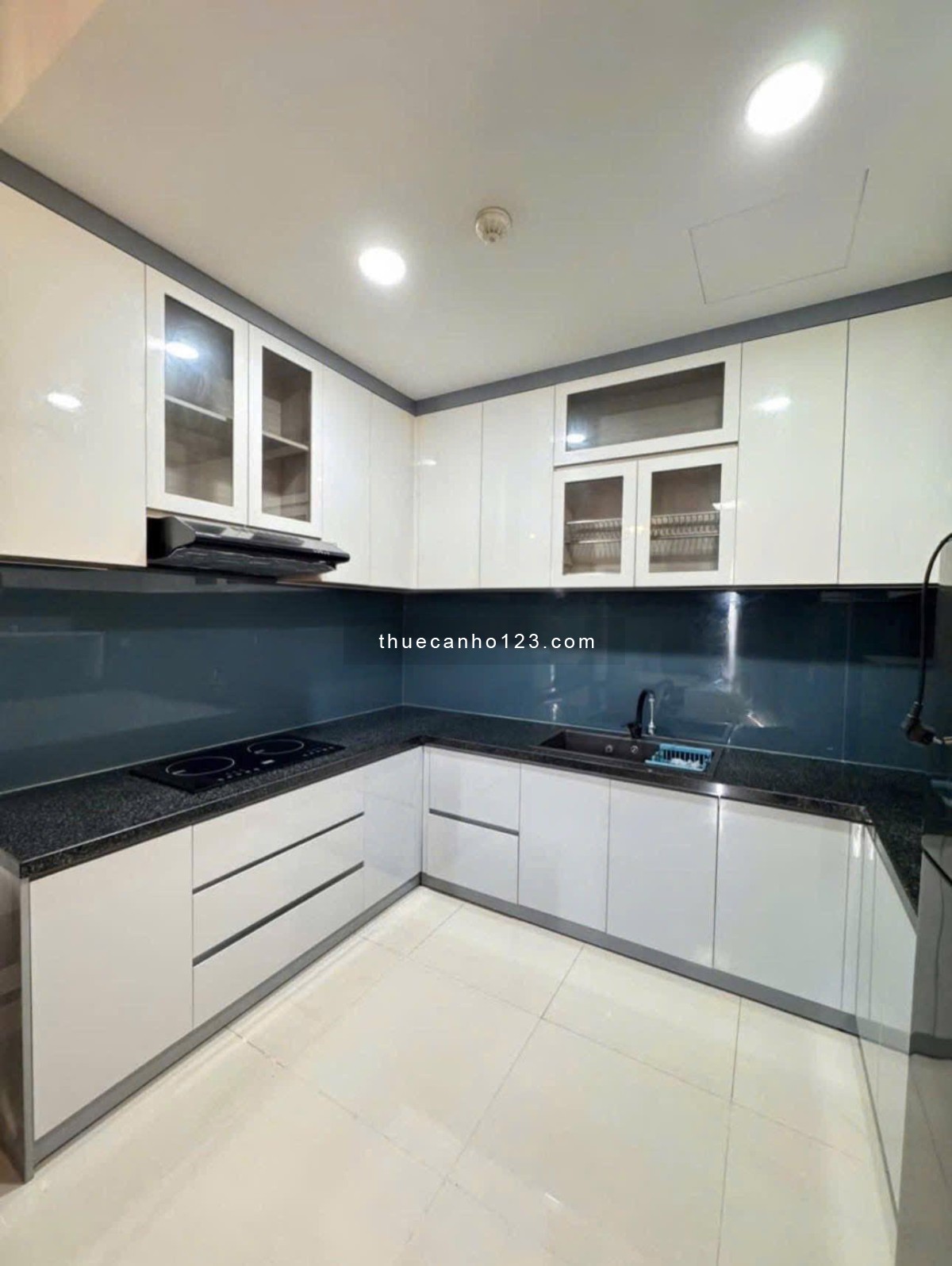 Rộng 76m2, 2p ngủ,nội thất, C/c Âu cơ Tower- Tân Phú giá 10tr/th - Ảnh 2