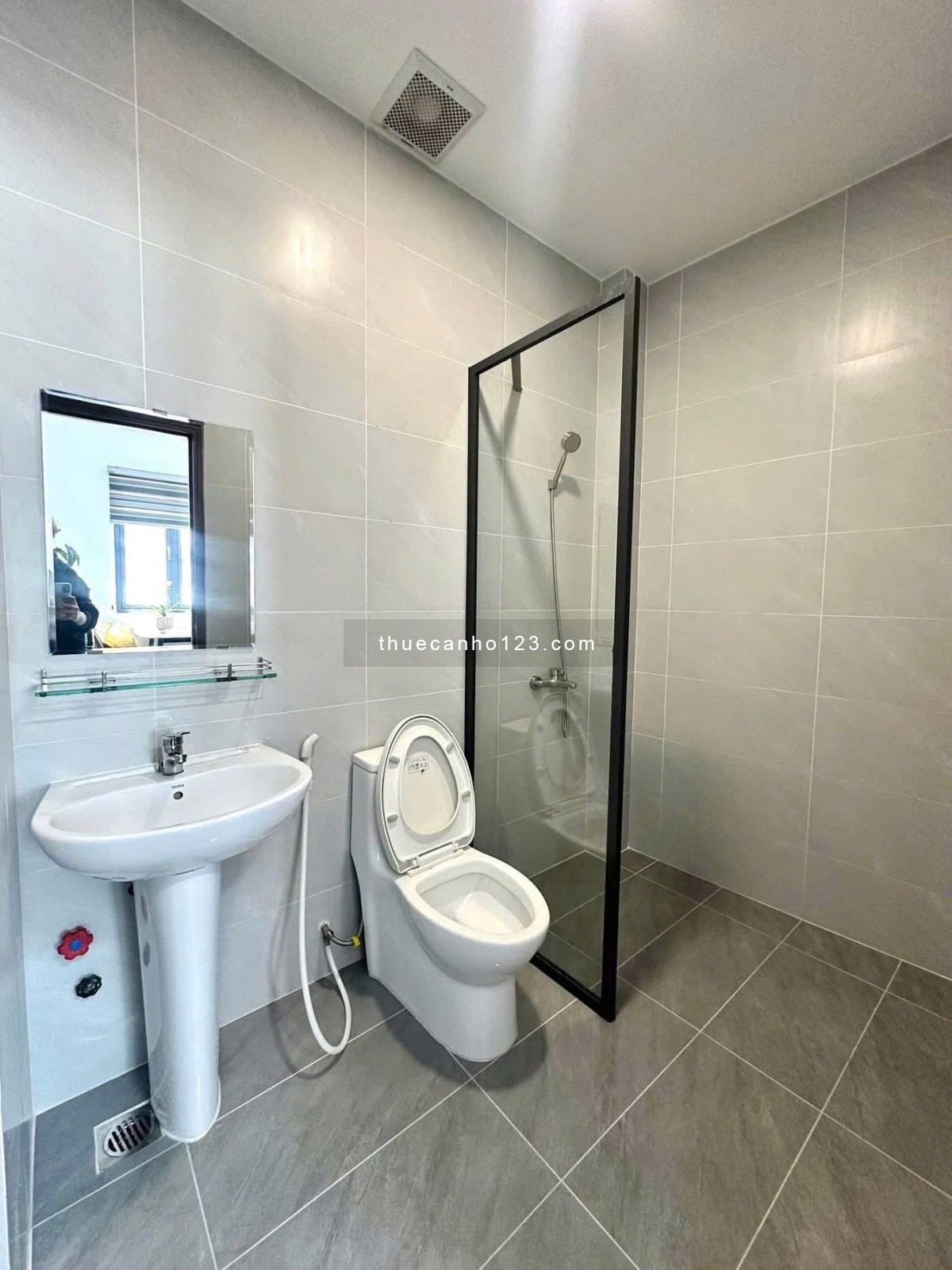 Cho thuê căn hộ 1 PN full nội thất bancol cửa sổ lớn trần hưng đạo Quận 5 - Ảnh 11