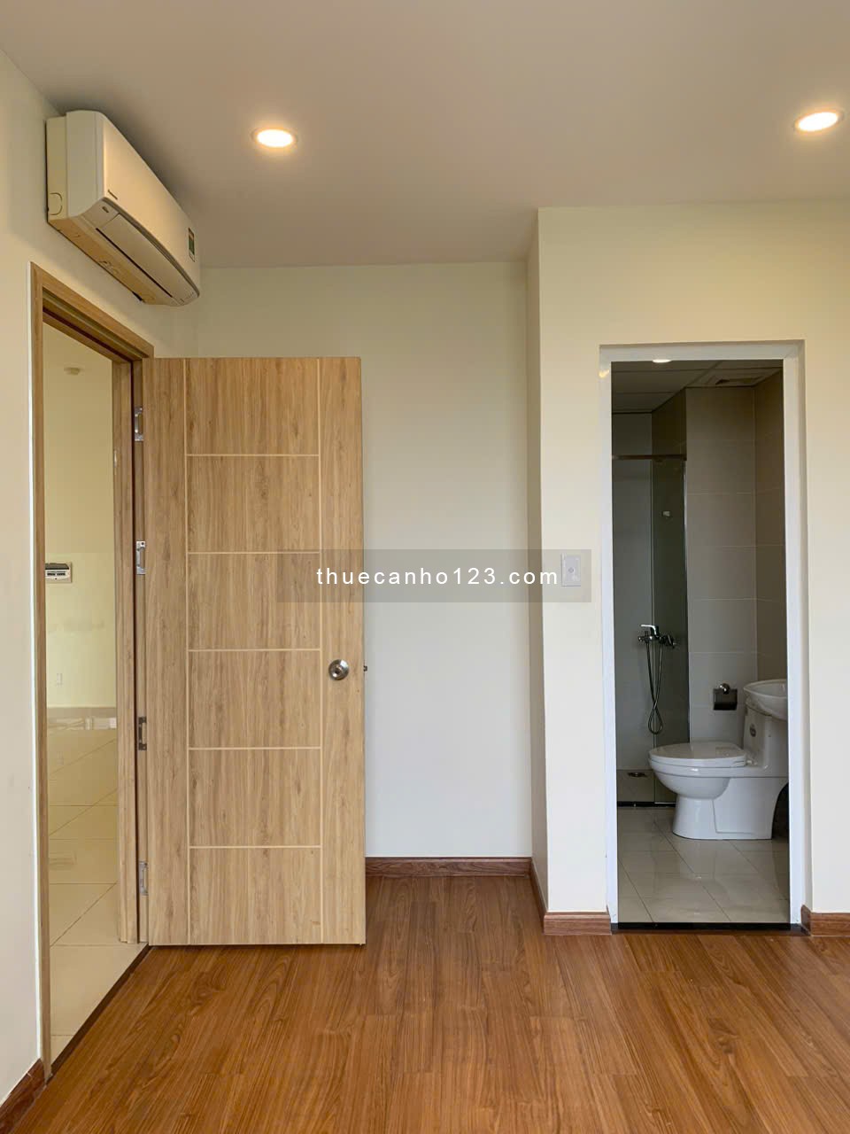 Căn hộ CC 2PN có rèm, máy nước nóng máy lạnh cho thuê tại Dream Home Palace, 7,2 triệu/th, 62m2 - Ảnh 4