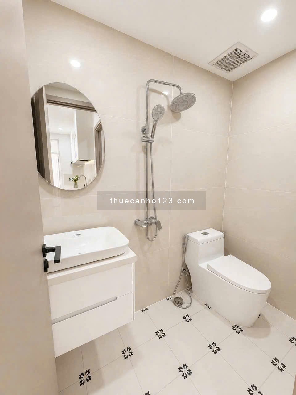 CHO THUÊ căn hộ Midtown PMH 2pn, 2wc. Full nột thất đẹp mới. Giá thuê rẻ nhất thị trường. - Ảnh 2
