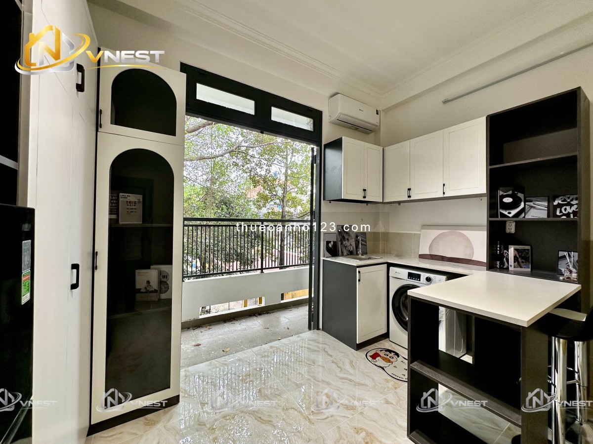 Căn Hộ Ban Công Gần Đại Học Bách Khoa & Đại Học Y Dược Full Nội Thất Trung Tâm Quận 10 Gần Quận 1 - Ảnh 1
