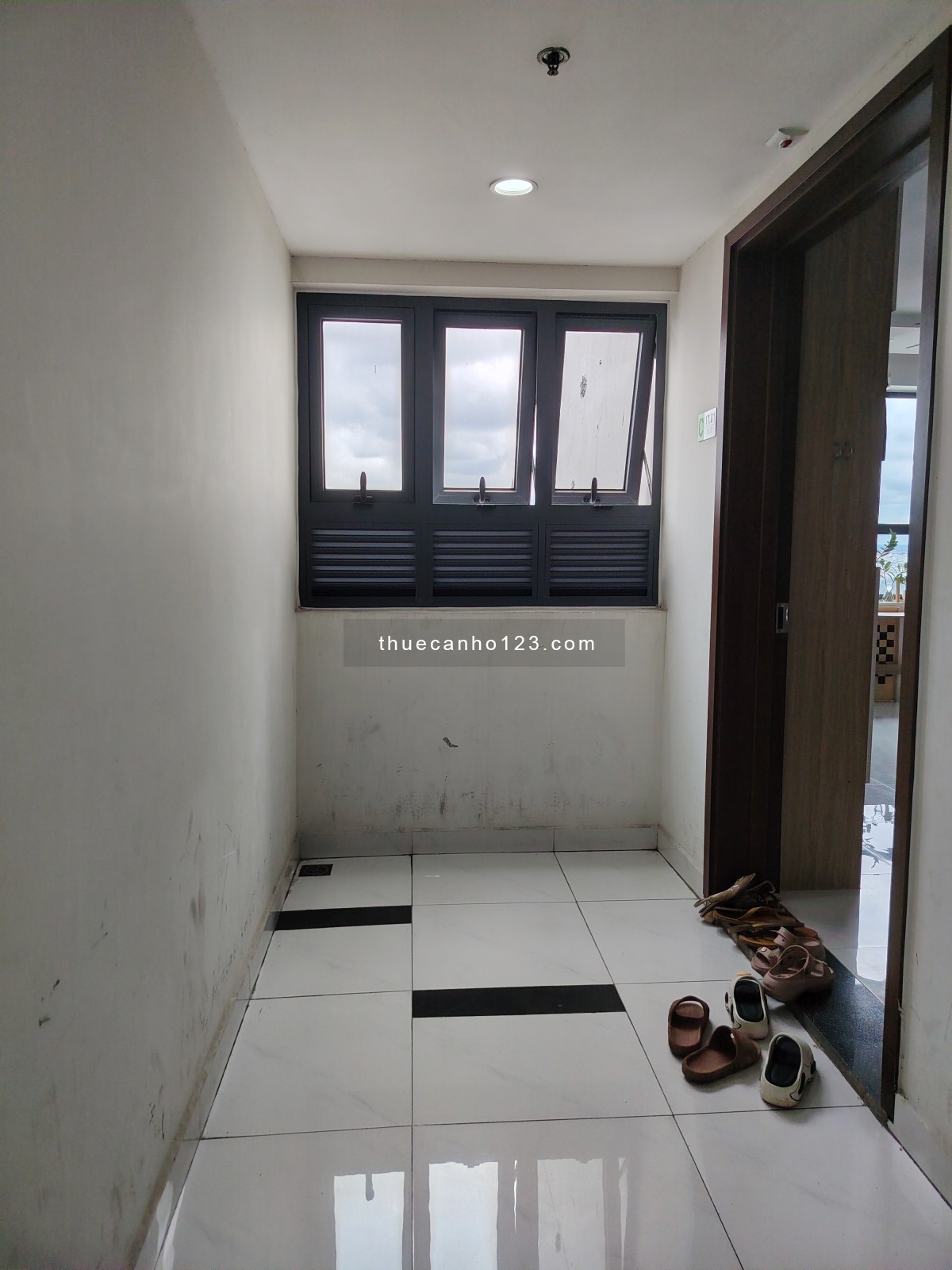 Cho thuê căn góc tầng cao, full nội thất, 3pn, vào ở ngay - Ảnh 11