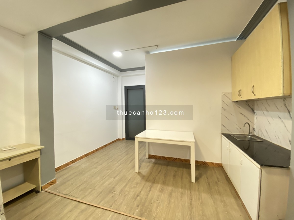 Căn Hộ Cửa Sổ Lớn Gần ĐH Kinh Tế TP.HCM & ĐH Khoa Học Xã Hội Nhân Văn Full Nội Thất Trung Tâm Quận 1 - Ảnh 3