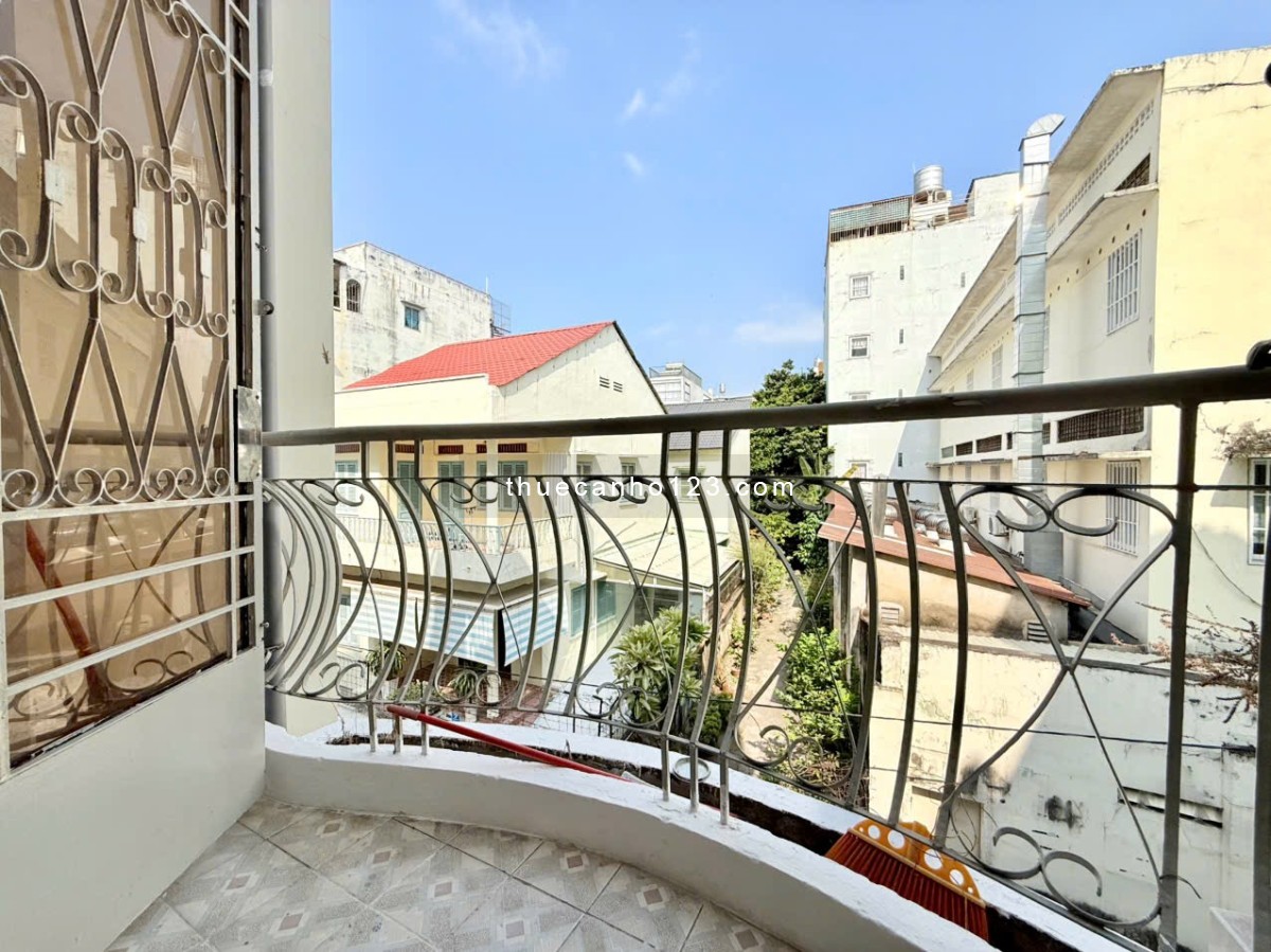 Căn Hộ Ban Công Gần Đại Học Khoa Học Xã Hội Nhân Văn Đại Học Kinh Tế TP.HCM Ngay Trung Tâm Quận 1 - Ảnh 2