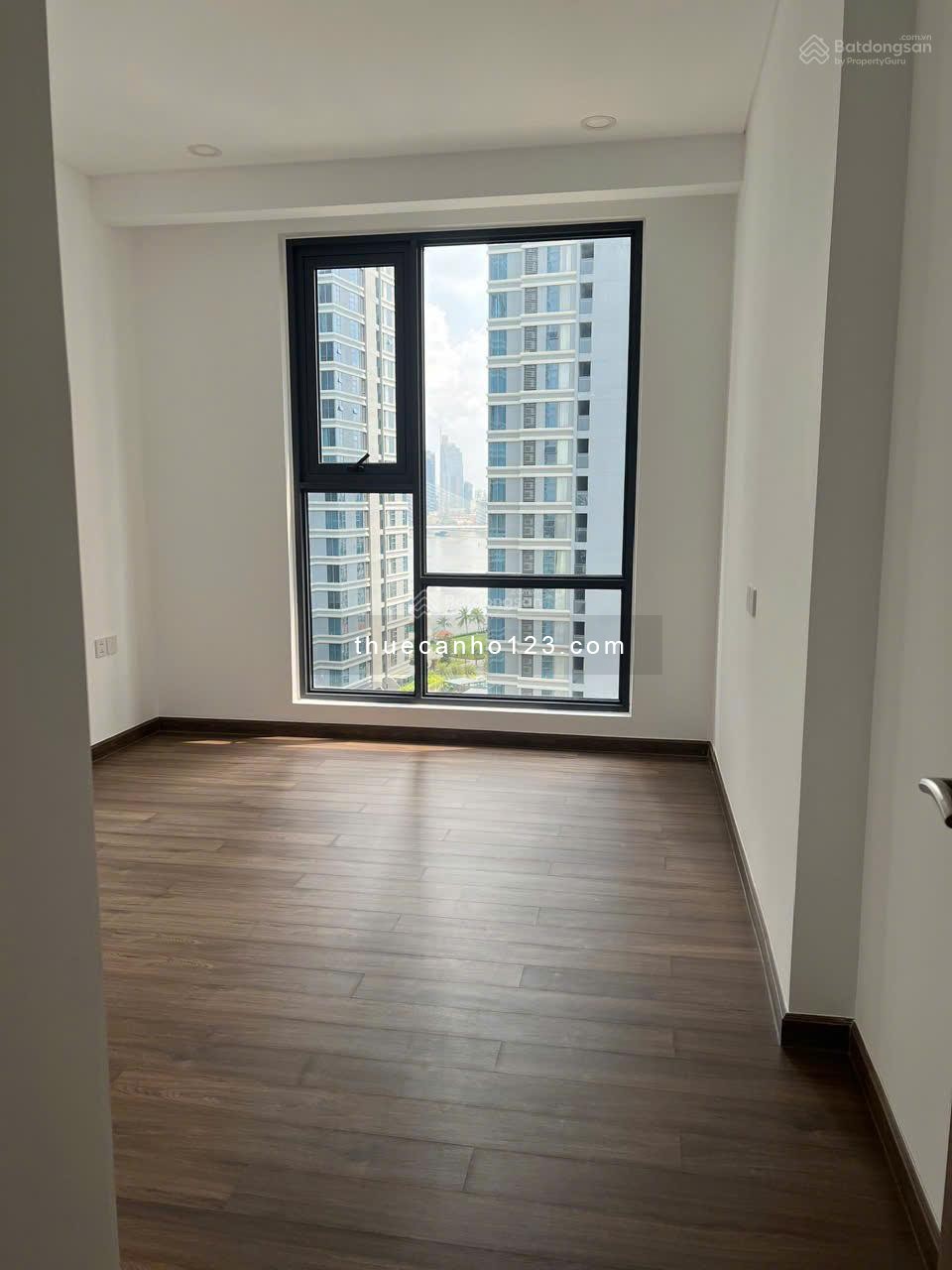 Cho thuê căn hộ 2 phòng ngủ, lầu cao tuyệt đẹp, nhà trống nội thất cơ bản giá 19 triệu/tháng - Ảnh 3