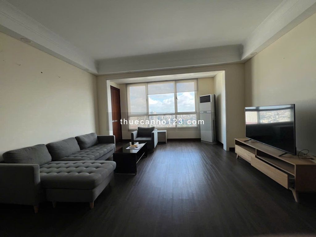 Cho thuê căn hộ 3 phòng ngủ, view Landmark 81 tuyệt đẹp, nội thất đầy đủ giá 24 triệu/tháng bao phí - Ảnh 1