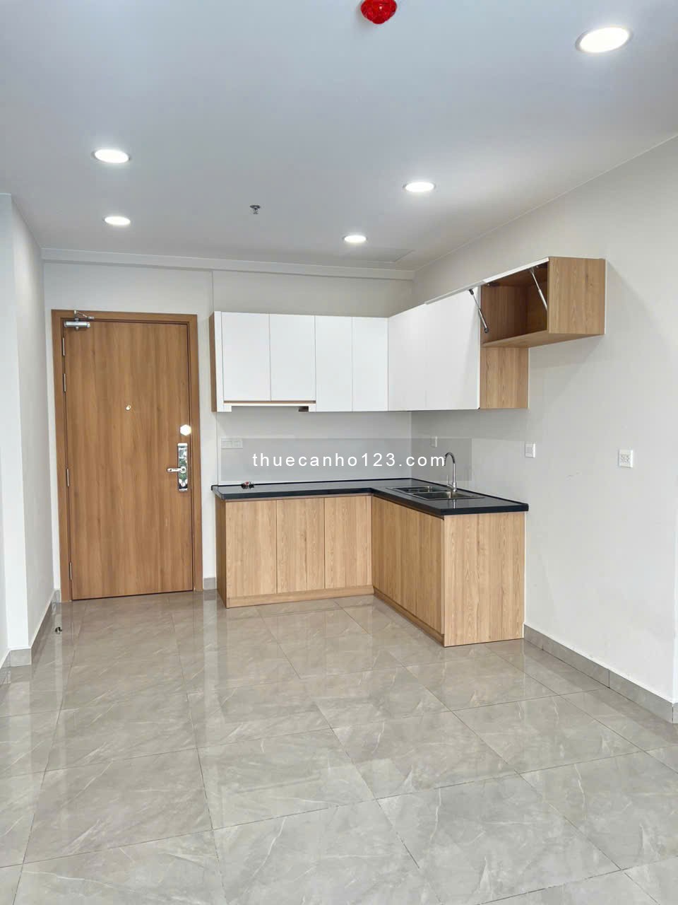 Căn hộ 1PN nội thất cơ bản giá 4 triệu - Ảnh 2