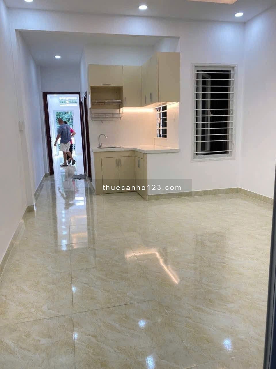 Chung cư Hoàng Sa Quận 3 thang bộ lầu 2 giá 8.5Tr/th 1PN có ban công nhà trống sẵn. - Ảnh 4