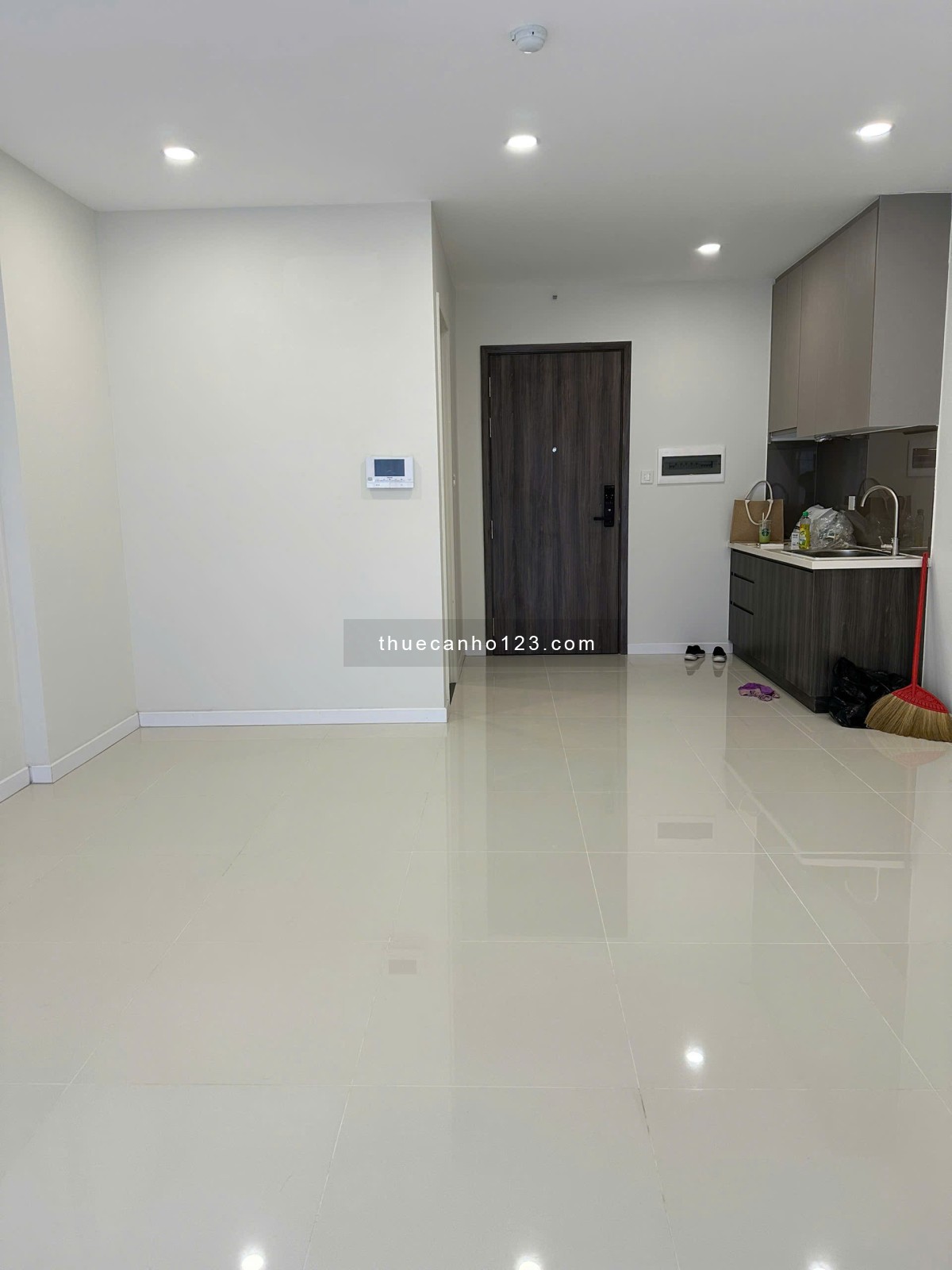 Cần cho thuê căn hộ Officetel Lavida Plus Q7 - Ảnh 1