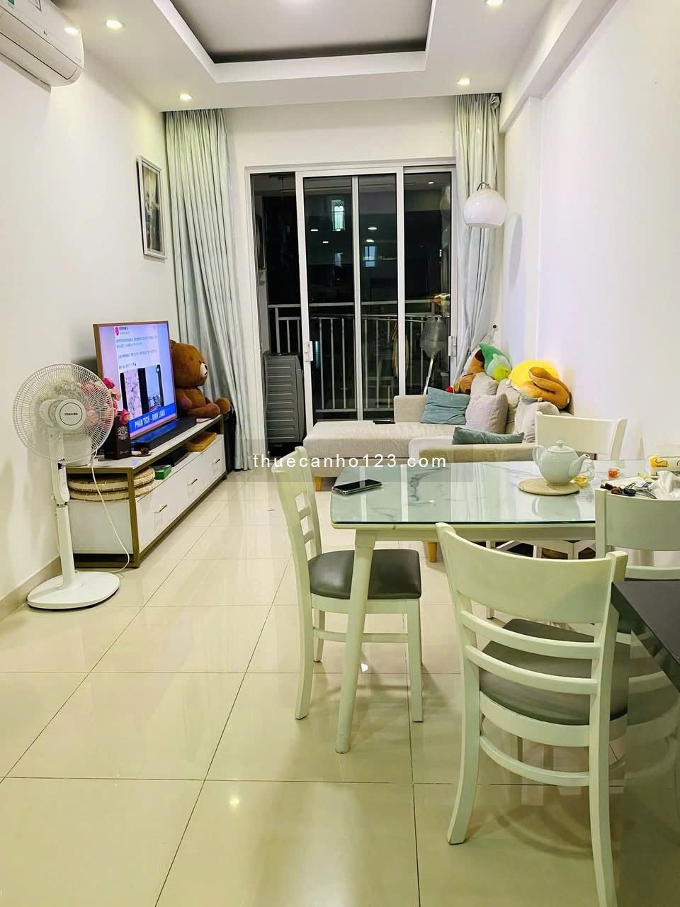 Cho thuê chung cư Carillo 3 Đ. Hoàng Hoa Thám, 72m2 giá 11 tr/th full nội thất. - Ảnh 2