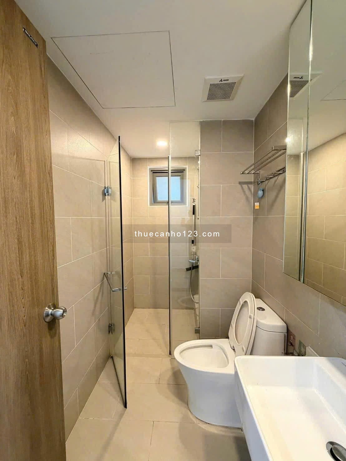 Cho thuê chung cư cao cấp Resgreen Tower- Thoại Ngọc Hầu, Tân Phú 90m2, 3PN giá 15tr/tháng - Ảnh 4