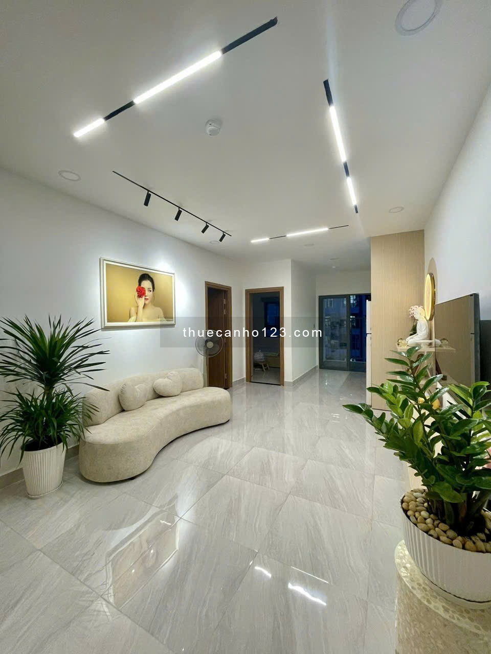 Chung cư Carillon 3, Hoàng Hoa Thám, TB: 65m2, 2p ngủ, full NT mới, 12tr5/th - Ảnh 1