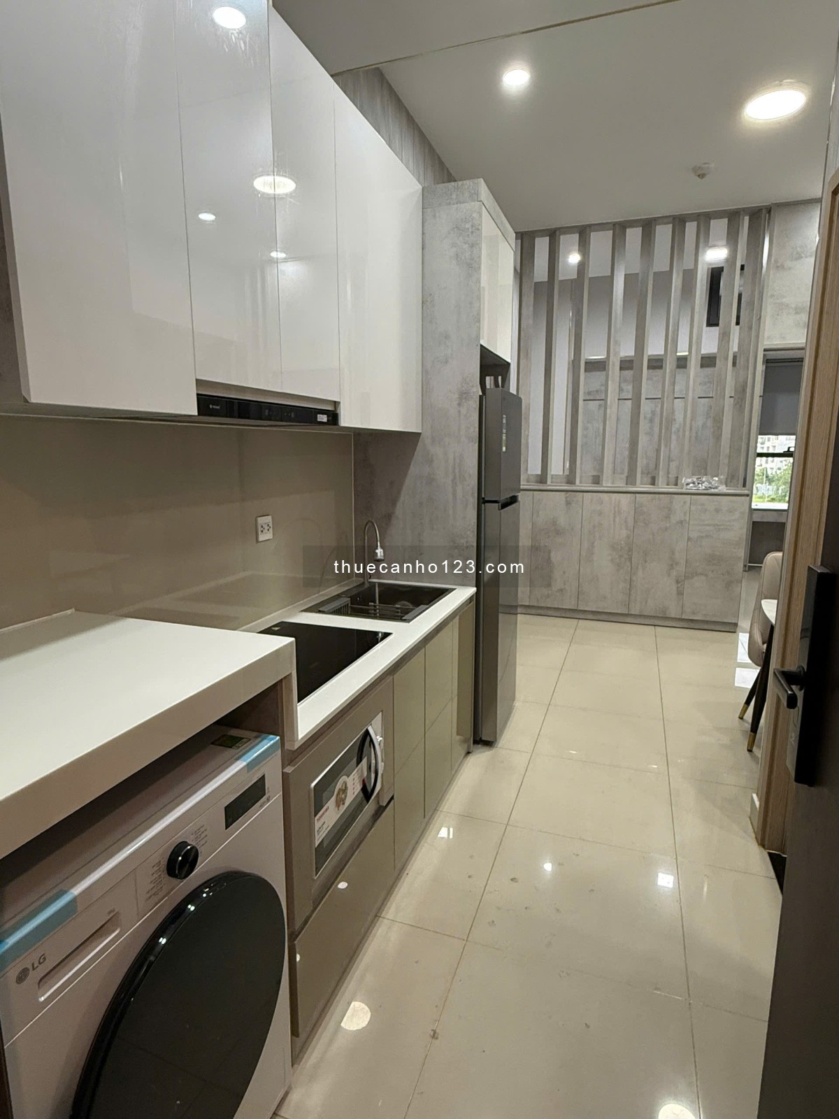 Cho thuê căn hộ The sun Avenue fulll nội thất - Chỉ cần mang vali vào ở. LH 0909 4101 88 - Ảnh 1
