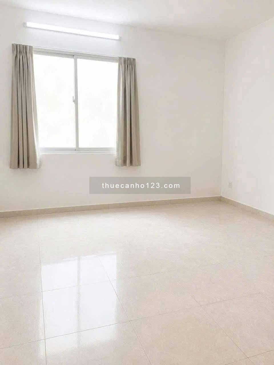 Chung cư Kim Hồng, Vườn Lài cho thuê căn 3p ngủ, giá 10tr/tháng - Ảnh 2