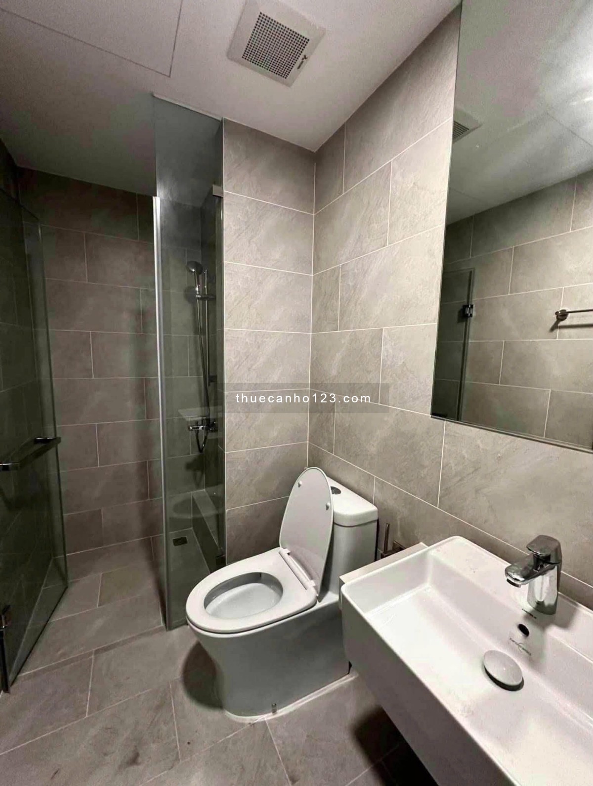 Chung cư Âu Cơ Tower 3Pn 97m2 ko nội thất giá 10 tr/th, trống sẵn. - Ảnh 3