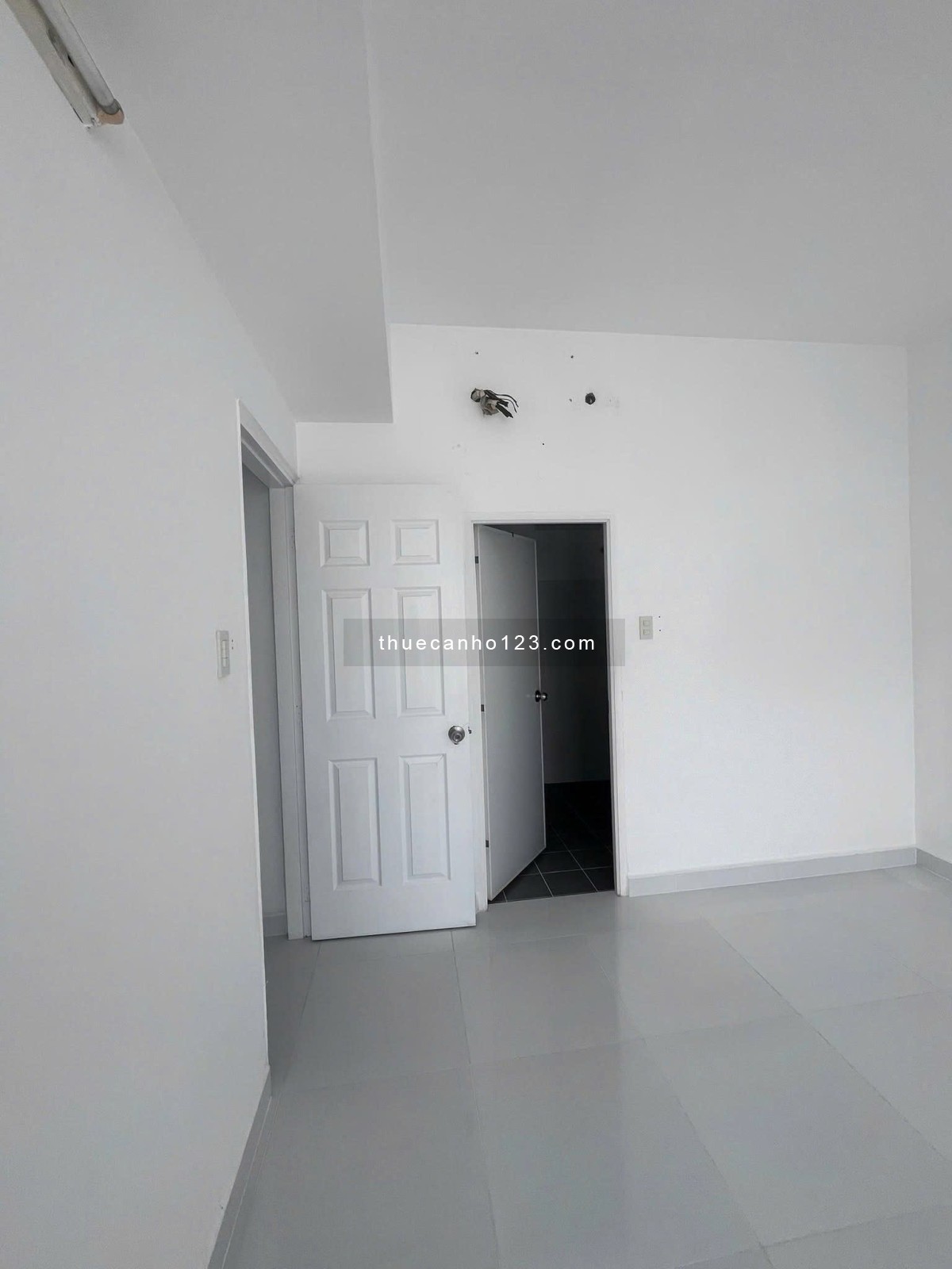 Chung cư Carillon2, 2PN Nội thất cơ bản, cho thuê 9,5tr/th có ban công. - Ảnh 3