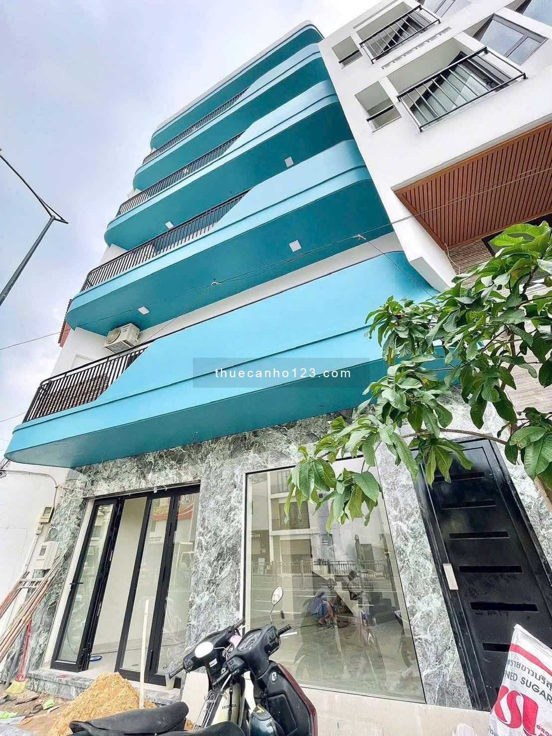 Khai trương căn hộ 1 phòng ngủ riêng, ban công 45m² – E-Town Cộng Hòa, toàn bộ nội thất mới 100%. - Ảnh 1