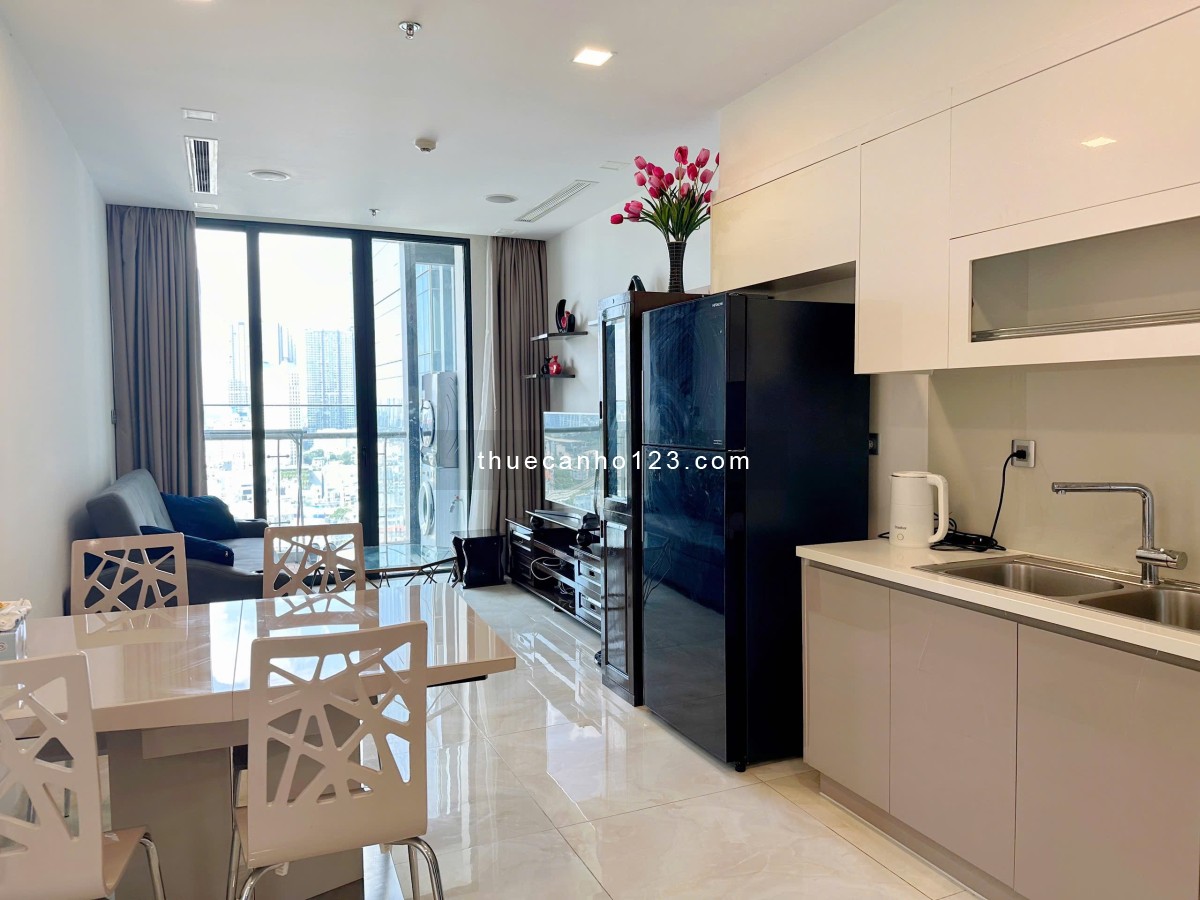1PN View Đẹp Vinhomes Golden River – Chỉ Xách Vali Vào Ở - Ảnh 2